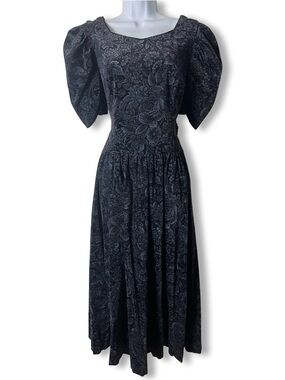 Laura Ashley VTG Dark Floral Velvet Midi Tea Dress Puff Sleeves Deadstock NWT 12